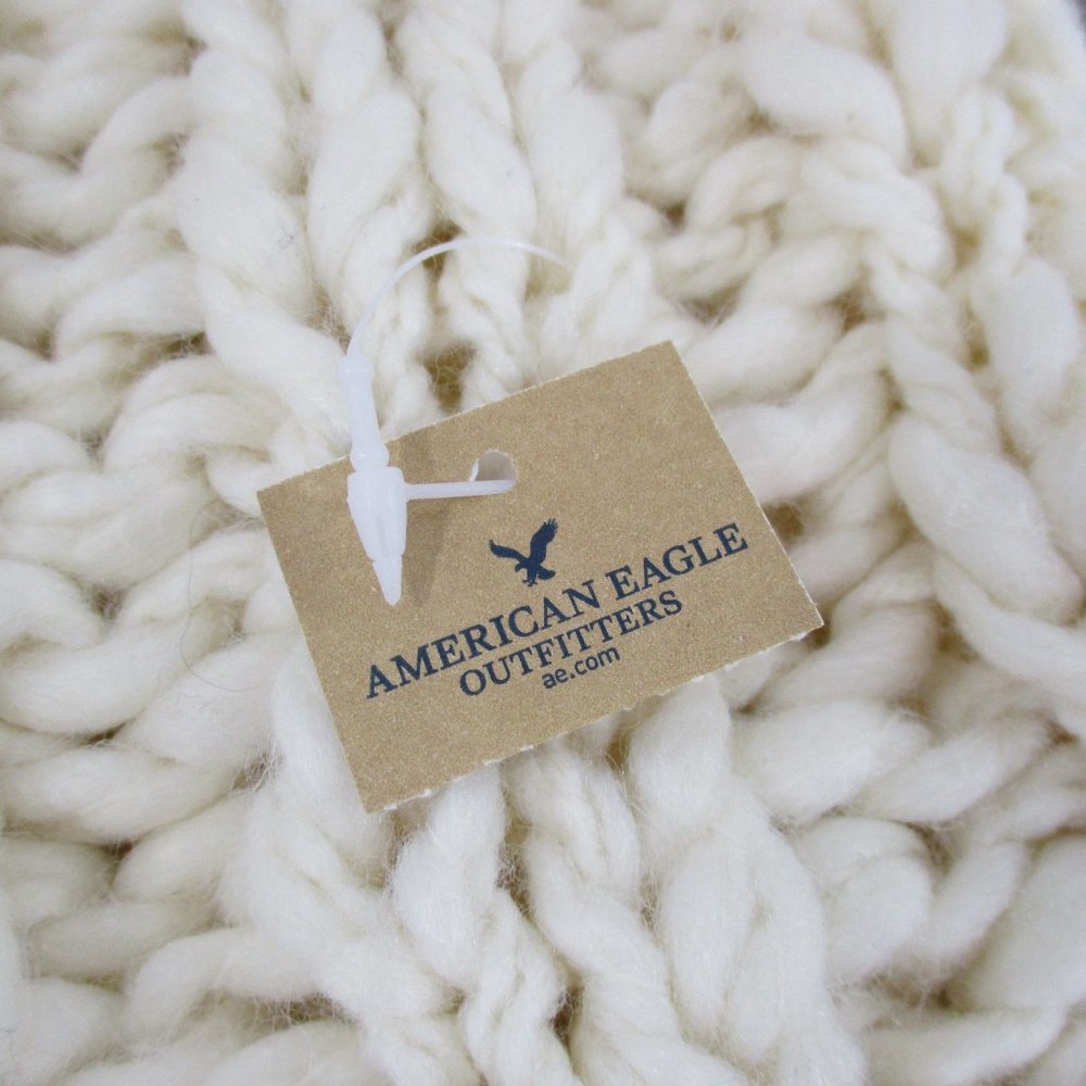 American Eagle Outfitters Hand Knit Chunky Cowl Neck Warmer - Picture 5 of 7